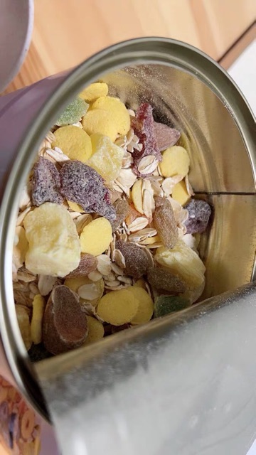 Hộp 500gr Ngũ Cốc Giảm Cân, Tăng Cân Mix Hạt Hoặc Hoa Quả Sấy- 2 HỘP TẶNG BÁT THÌA | BigBuy360 - bigbuy360.vn