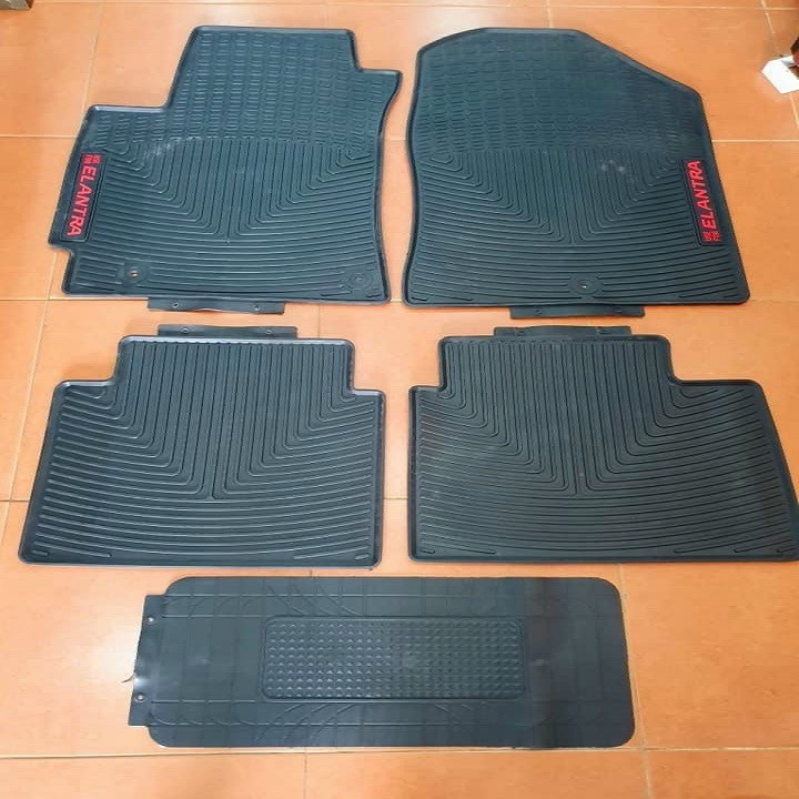 Bộ thảm  lót sàn cao su vân sọc xe Hyudai Elantra 2016-2020