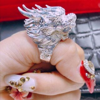 Nhẫn đầu rồng bạc ta