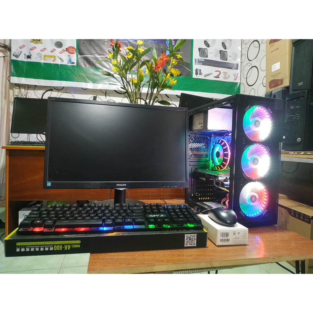 máy tính chơi game