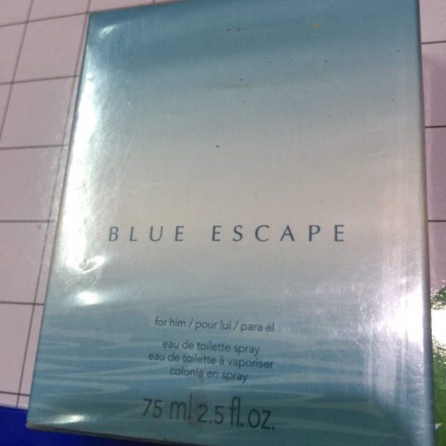 Nước hoa Blue Escape ( nước hoa nam xách tay )
