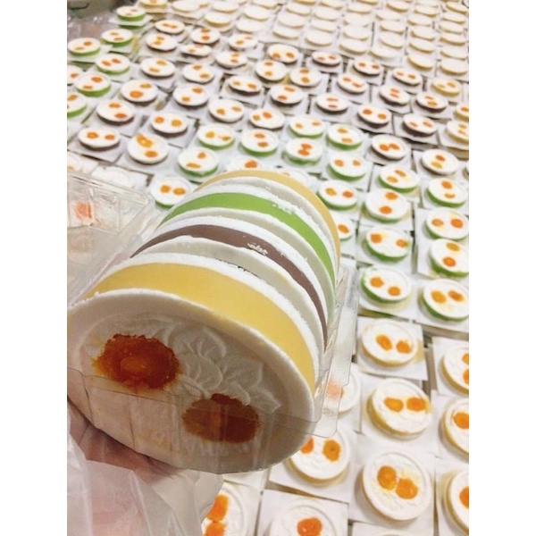 Bánh in trứng muối An Thành