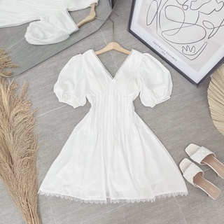 Đầm trắng cổ v xoè bo eo siêu sang chảnh