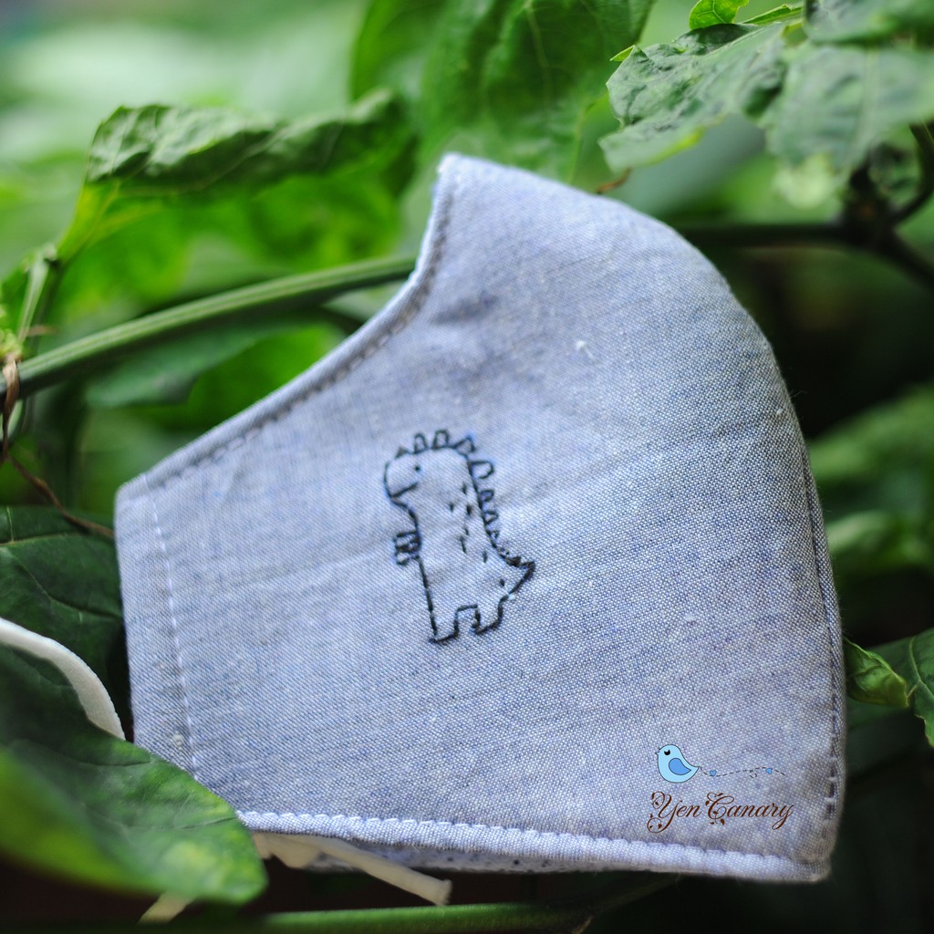 Khẩu trang thêu tay handmade, nhận thêu theo yêu cầu: thêu họa tiết, thêu tên,... | BigBuy360 - bigbuy360.vn