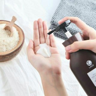 Sữa tắm sake
