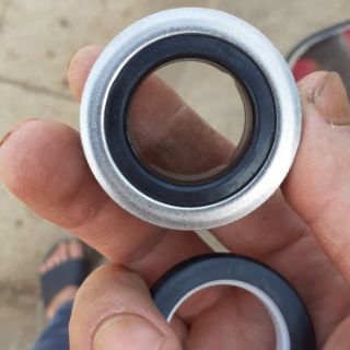 Phốt Bơm Văn Thể