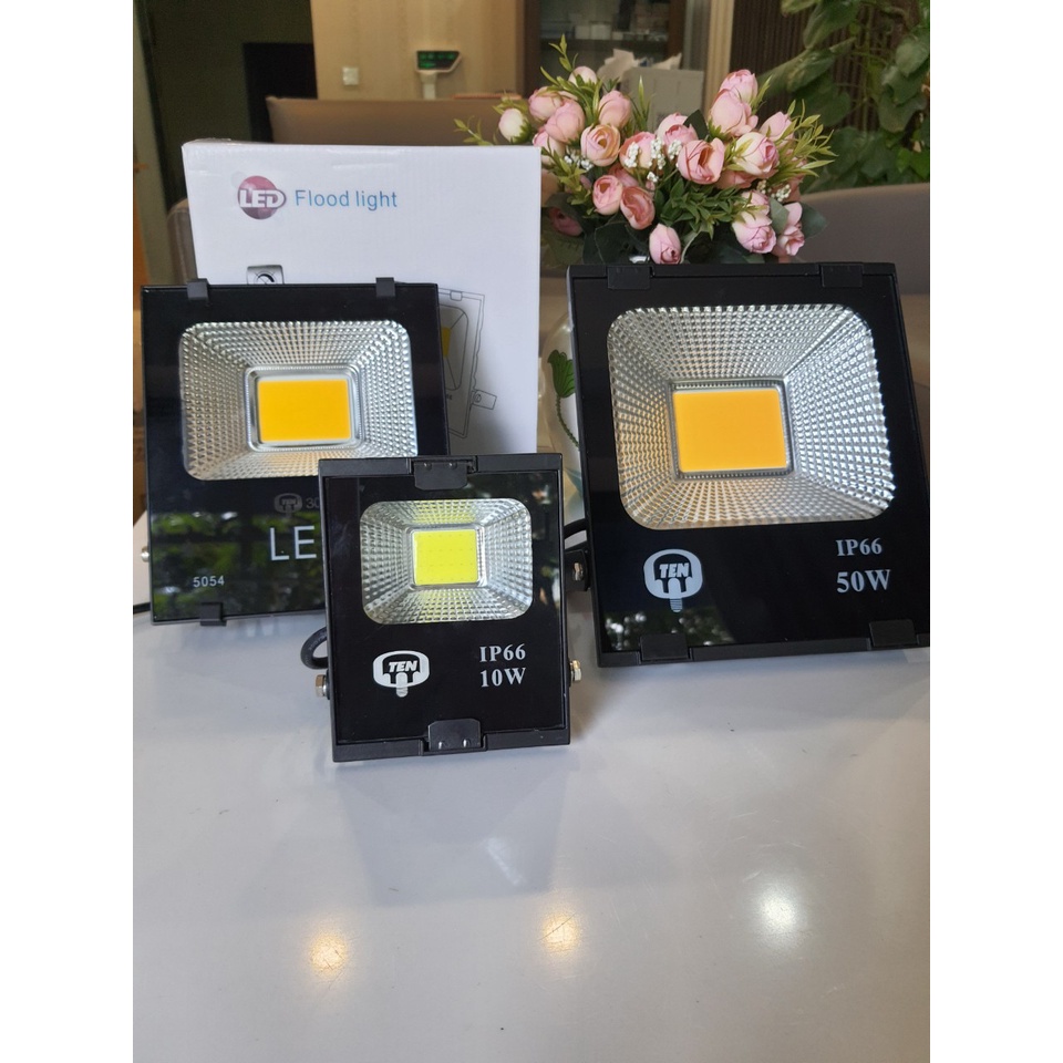 Đèn pha LED COB Việt Nhật 10w-50w đủ công suất ngoài trời IP66