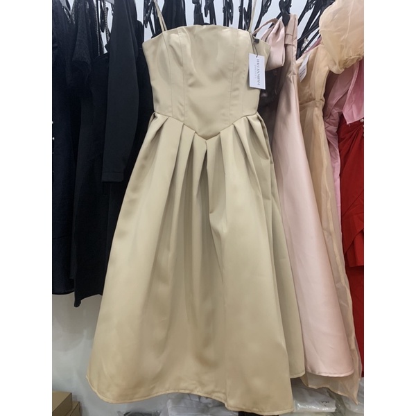 Đầm 2 dây chất Phi Lụa đảm bảo 100% như hình ảnh