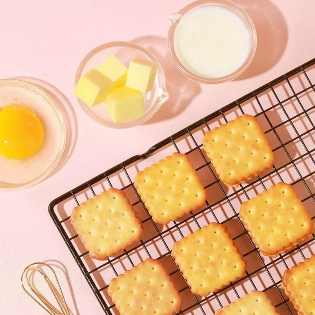 Bánh quy lúa mạch  kẹp kem  nhân Phô mai siêu ngon .hộp 30 túi .
