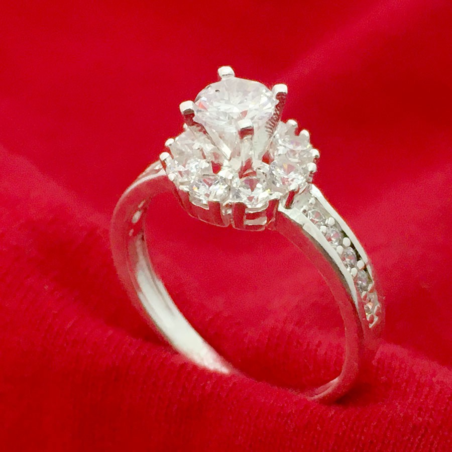Nhẫn nữ Bạc Quang Thản ổ cao gắn kim cương nhân tạo size 6ly chất liệu bạc thật ...
