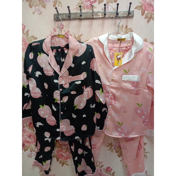 Bộ Pijama tay dài lụa Satin