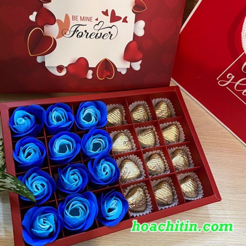 Socola Valentine Trái Tim kèm Túi Sách Siêu Xinh