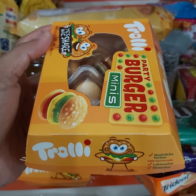 Kẹo dẻo Trolli Mini Burger Đức - 15 x 10g - Date T6/2024