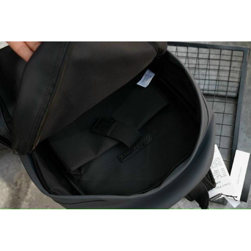 -Balo form vuông ngăn laptop 16inch  C•K backpack--navy phối đen classic