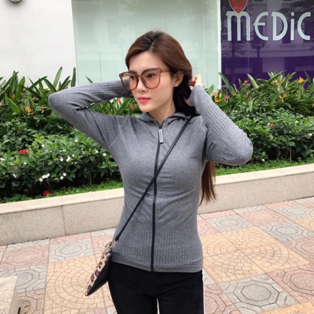 áo khoác thể thao trơn xịn trơn ( XÁM- ĐEN )