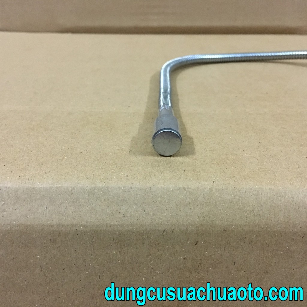 Dụng cụ hút ốc rơi từ tính, nhặt ốc có nam châm