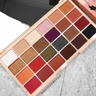 Bảng phấn mắt Revolution Soph X Eyeshadow Palette