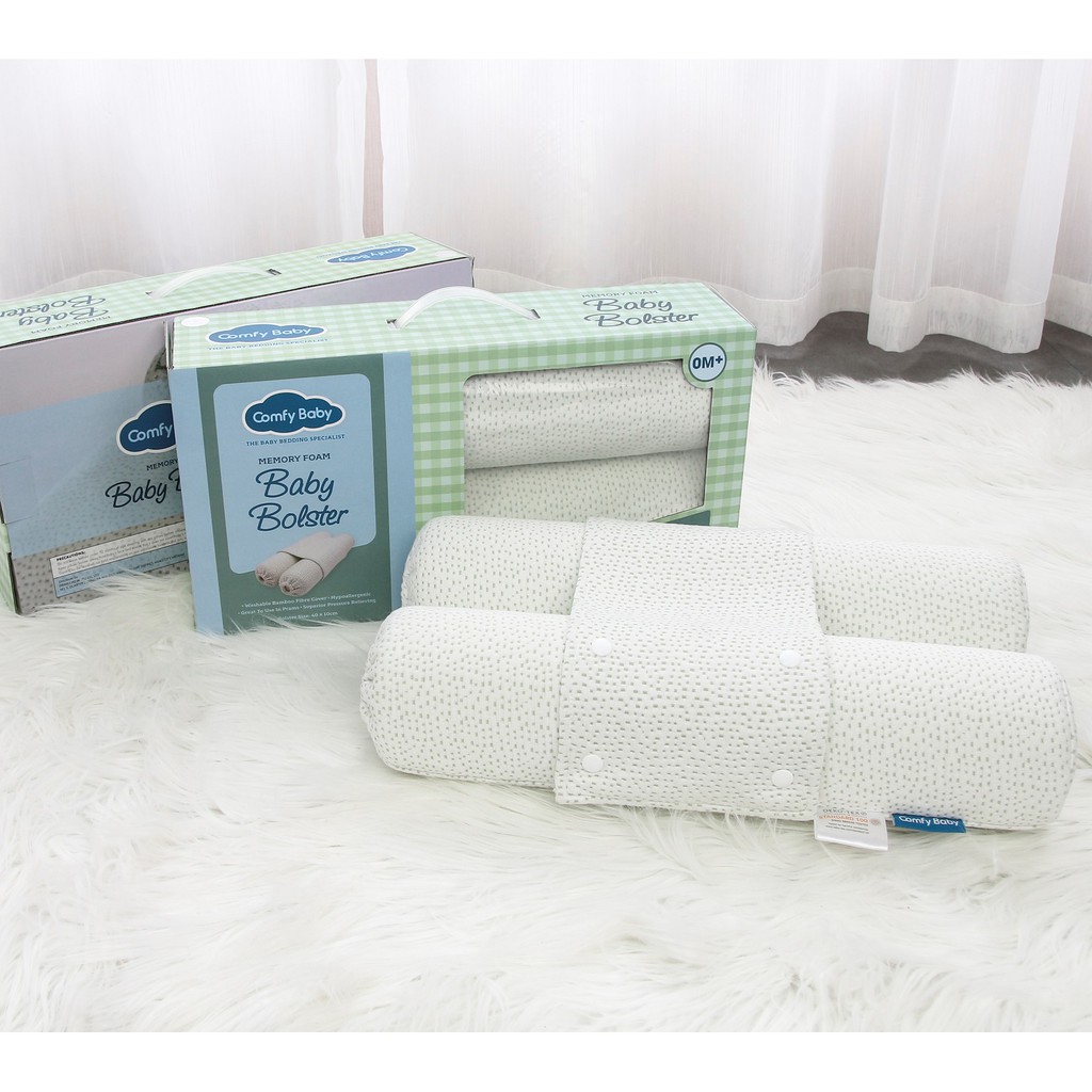 Gối chặn sợi tre bamboo kháng khuẩn cho bé Comfybaby CFN02