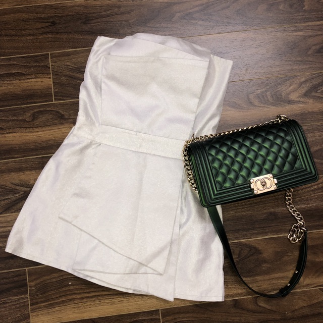 Jumpsuit xếp lớp chất tafta