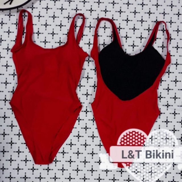Bikini xẻ cao