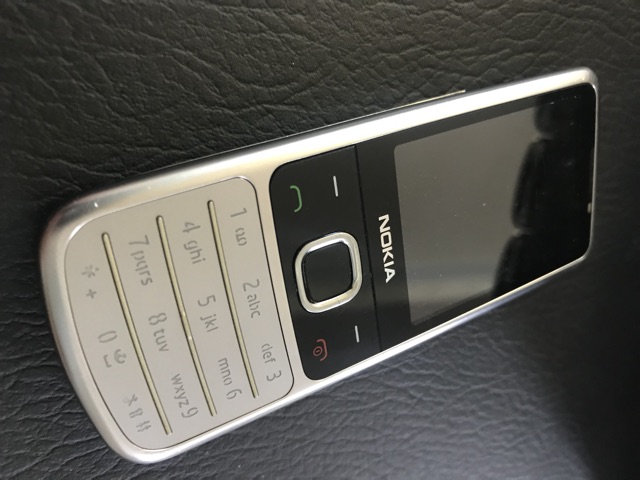 Nokia 6700 zin 100% chính hãng bảo hành 6 tháng