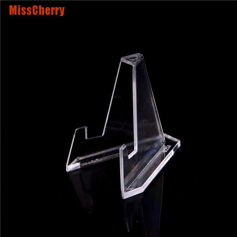 Giá Trưng Bày Sản Phẩm Bằng Acrylic Trong Suốt 1