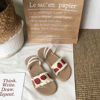Sandal dâu tây
