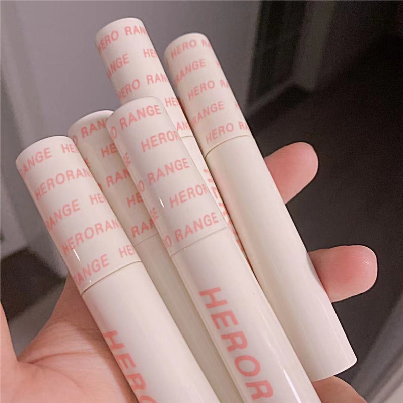 Son môi 3D chống nước lâu trôi màu sắc trẻ trung | BigBuy360 - bigbuy360.vn