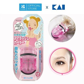 Bấm mi cong thân nhựa màu hồng hàng Kai