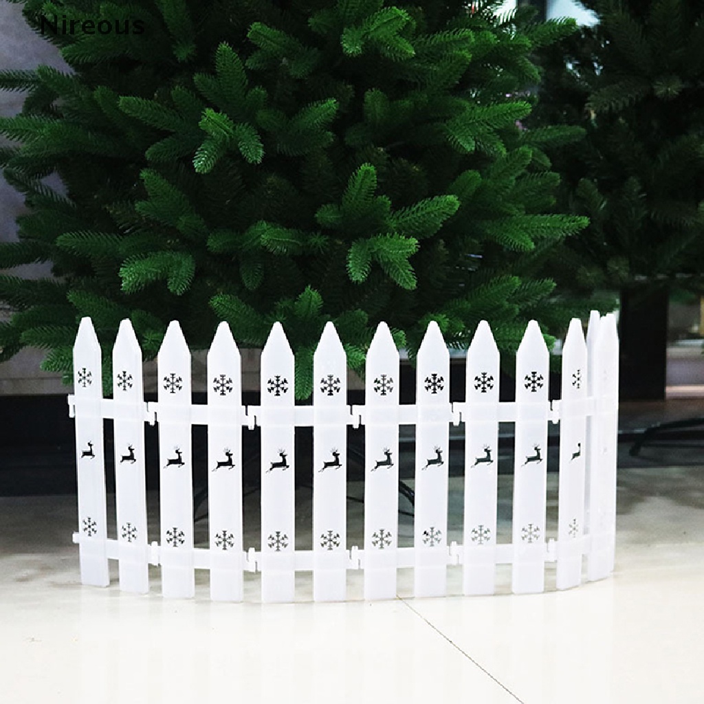 Hàng Rào Nhựa Trang Trí Cây Thông Noel