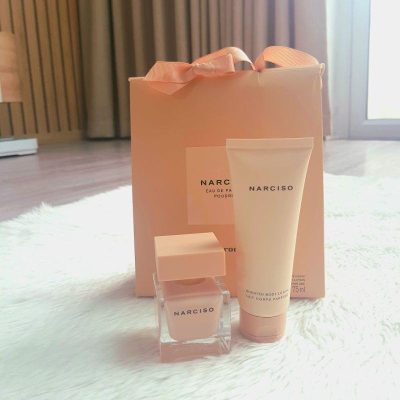 Set Nước Hoa Nữ Narciso Rodriguez Poudree EDP (90ml + Body Lotion 75ml)