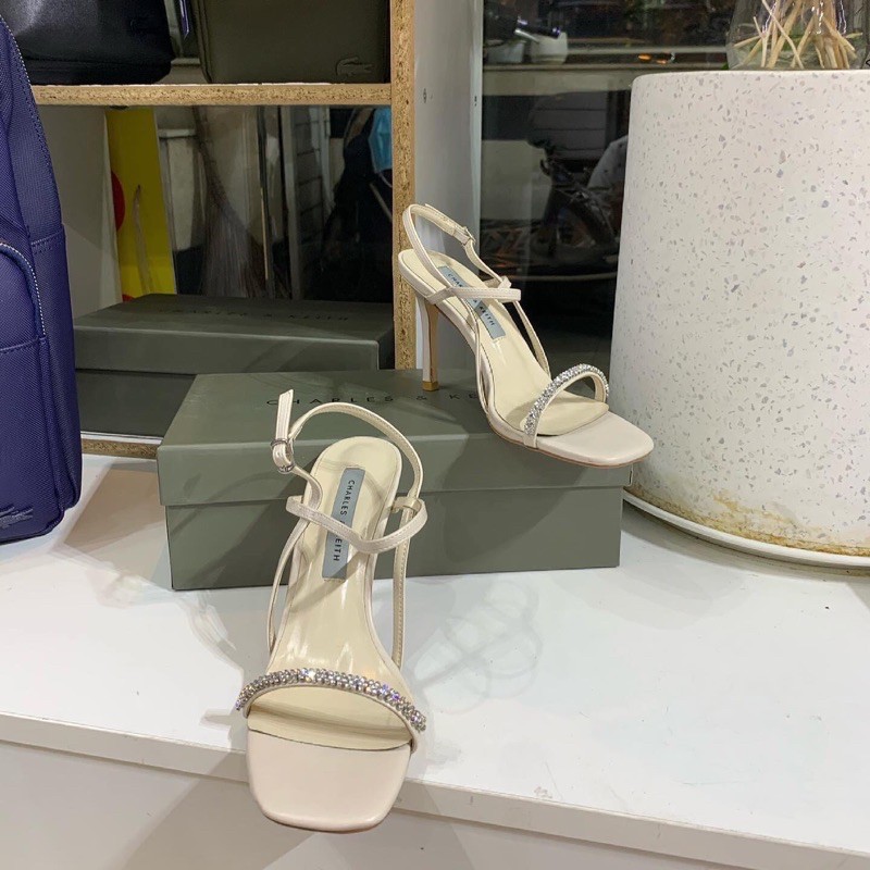 Giày ck dây ngọc