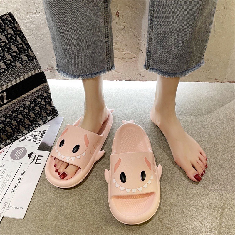 Dép Nữ Thời Trang Xinh Xắn, Kiểu Dép Quai Ngang Đúc Nguyên Khối Hình Cá Mập Cute Phù Hợp Đi Trong Nhà, Đi Ngoài Trời