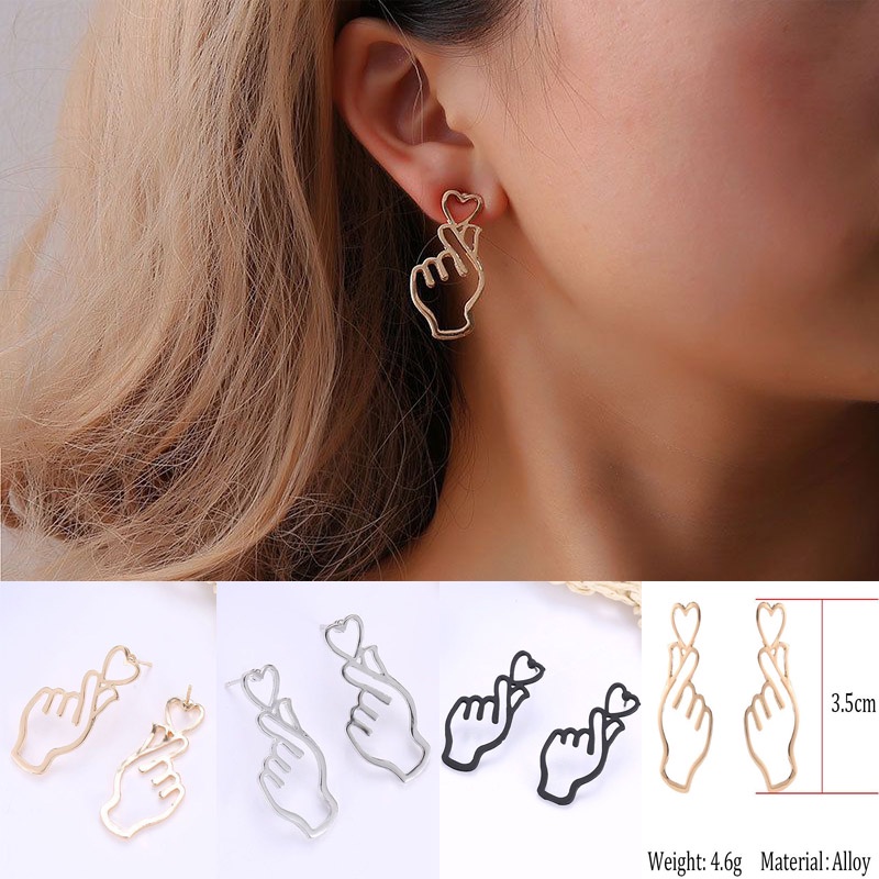 Hộp 36 Đôi Khuyên Tai Nhựa Họa Tiết Hoạt Hình Nhiều Màu Không Gây Dị Ứng