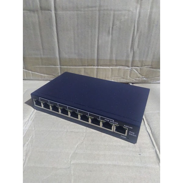 Switch Poe 8 port + 1 cổng UTP chuẩn 10/100M