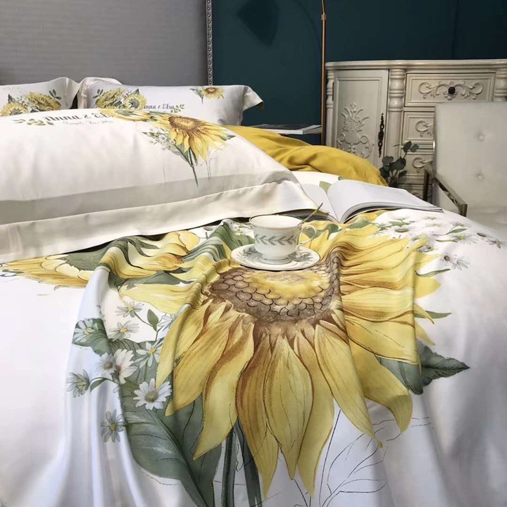 Bộ chăn ga gối drap giường chất vải Lụa 60s họa tiết Cúc Vàng