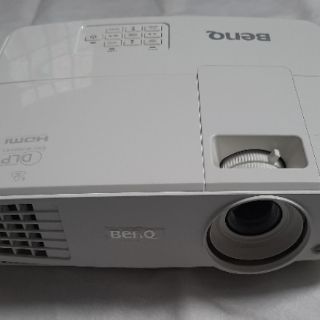 Máy chiếu BenQ MW529, WXGA (1280 x 800)‎
