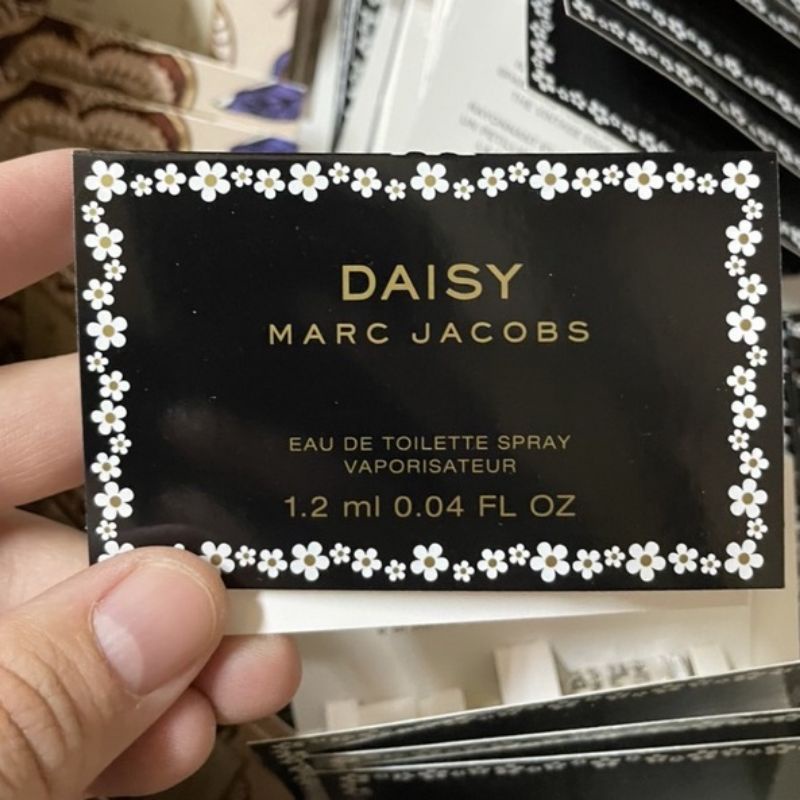 Vial nước hoa Dịu Ngọt Tươi Trẻ Daisy Marc Jacobs Sample 1,2ml