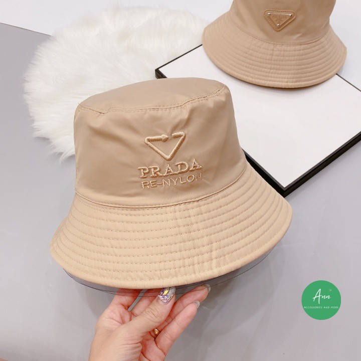 Mũ Bucket Prada Mới, Thiết Kế Đội 2 Mặt Với 2 Kiểu Dáng Logo Cực Chất, Mũ Vải Gió Cao Cấp, Kháng Nước Chống Bụi Hiệu Qua