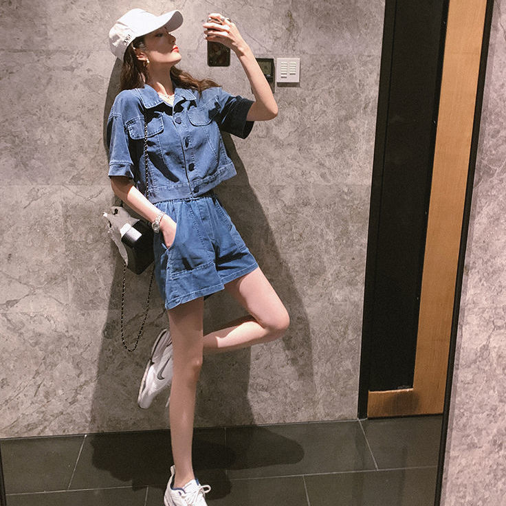 Fashion and Leisure 2-piece Denim Jacket Shorts New Style in Summer and Autumn 2021