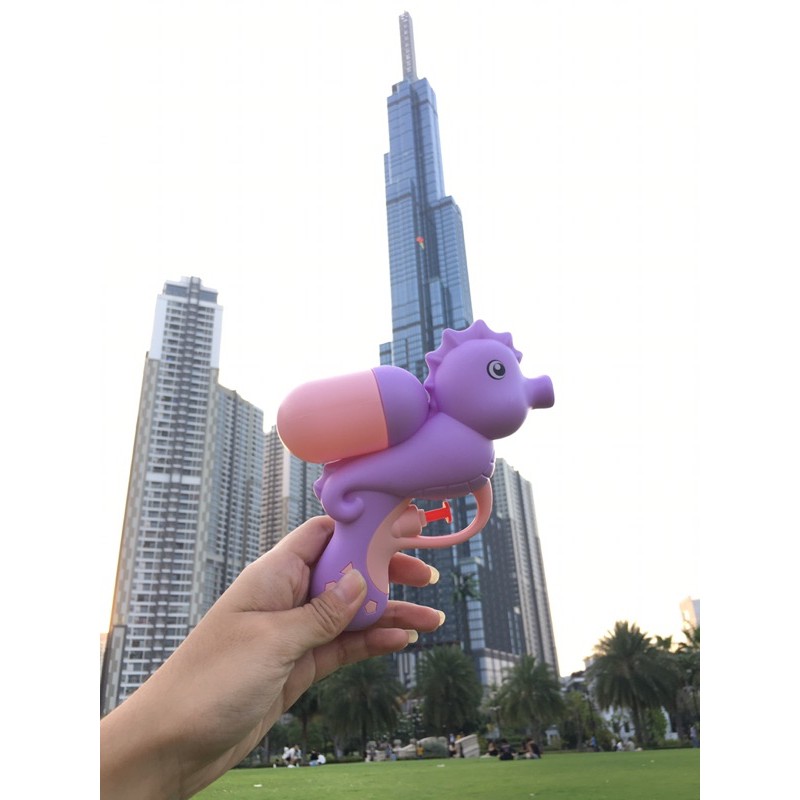 Đồ chơi phun nước cho bé