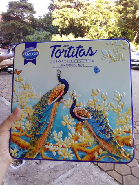 Bánh quy Tortitas  hộp thiếc 454g (có túi kèm theo) | BigBuy360 - bigbuy360.vn