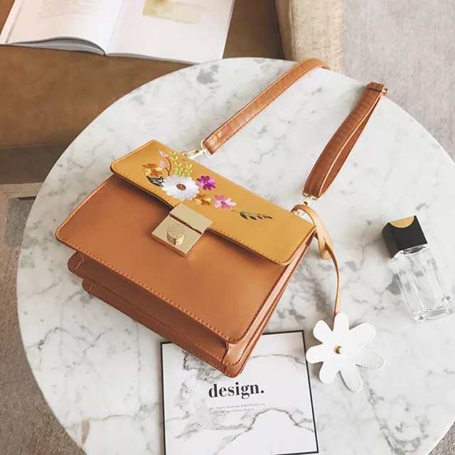 Túi hộp classic hoa cúc quảng châu loại 1