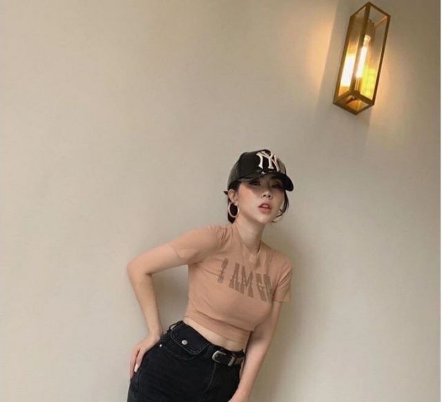 [ video hình thật ] Áo Croptop Body In Chữ I AM GIA