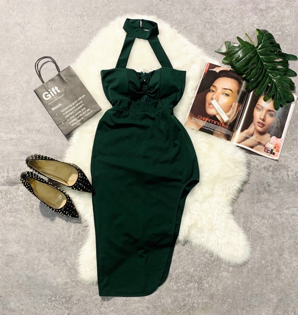 Đầm body khoét eo chocker thiết kế | BigBuy360 - bigbuy360.vn