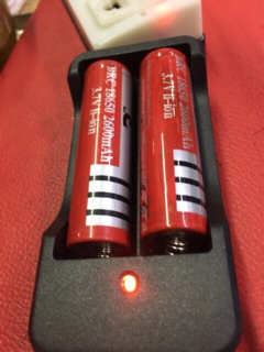 Sạc pin đôi 3,7v-4,2v 18650