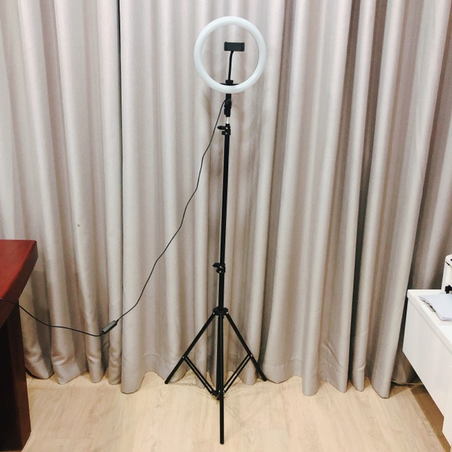 Đèn livestream size 26cm hỗ trợ ánh sáng live, quay video, makeup, spa