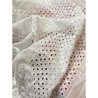 Vải thô boi thêu hoa đục lỗ