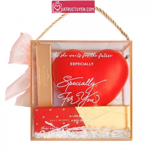 Set quà tặng Valentine Only Love You gồm socola, đèn ngủ trái tim, son môi hộp trong suốt Luv144 tặng 14/2