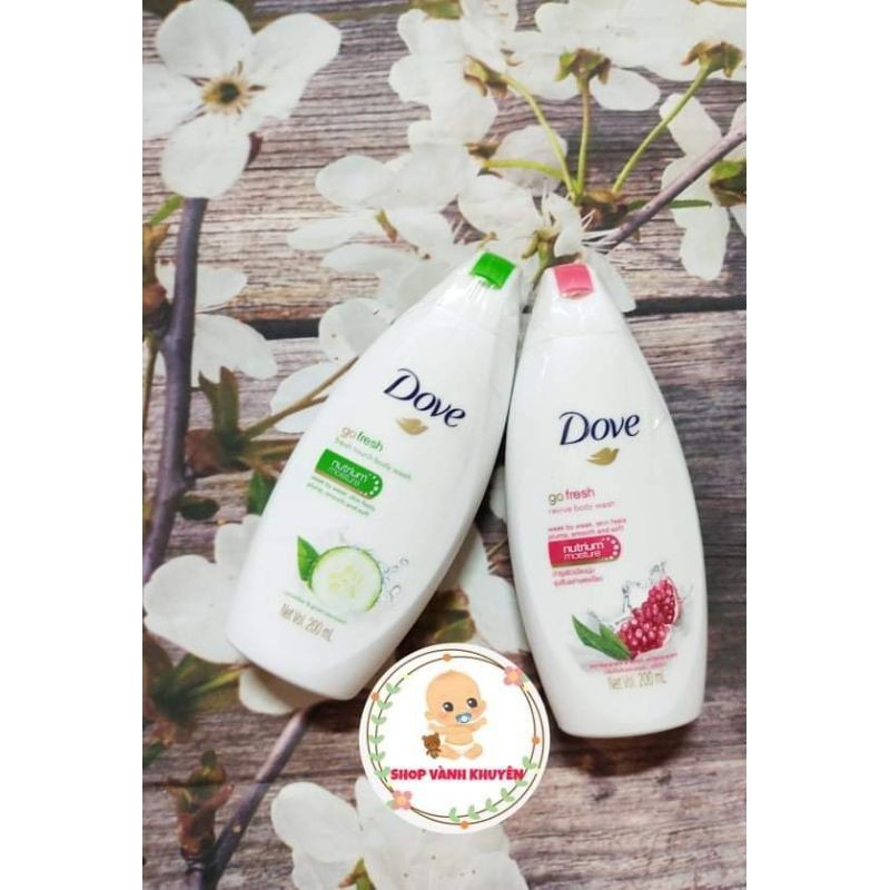 Sữa tắm dưỡng ẩm Dove Hương Dưa Leo và Trà Xanh -Hương Lựu Đỏ và Chanh 550ml